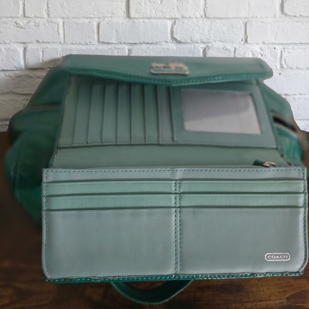 Rare Coach Ashley in Green Jade Patent leather Satchel And Matching Wallet - Picture 5 of 11
